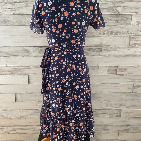 Beautiful MICHAEL KORS dress. - Picture 6 of 11